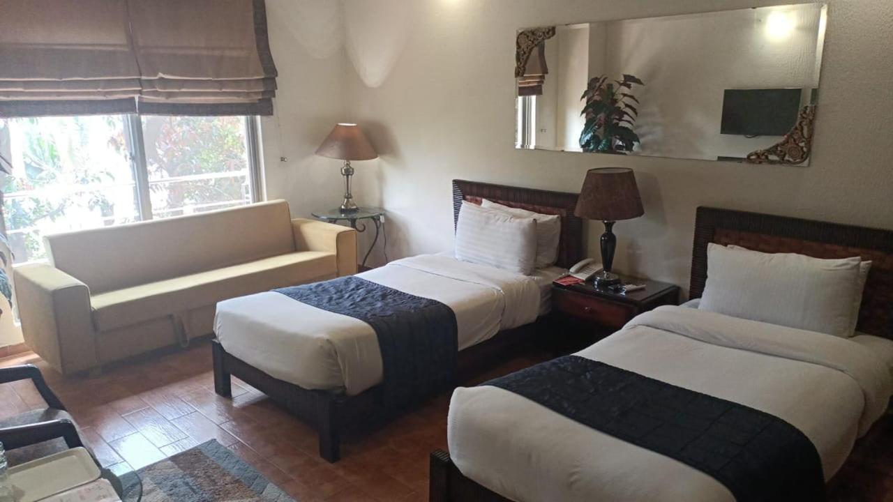 Maisonette Hotel & Apartments Лахор Экстерьер фото