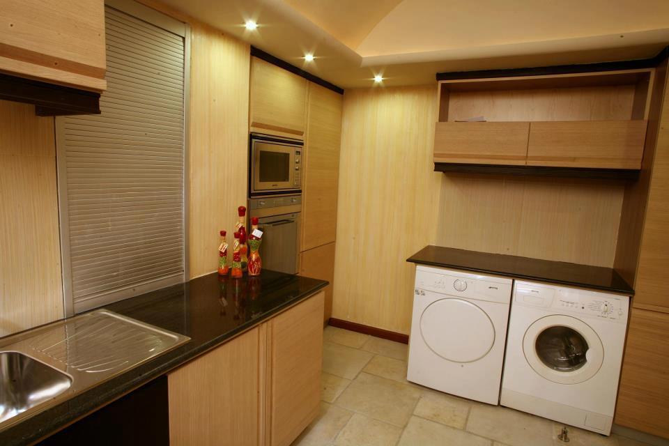 Maisonette Hotel & Apartments Лахор Экстерьер фото