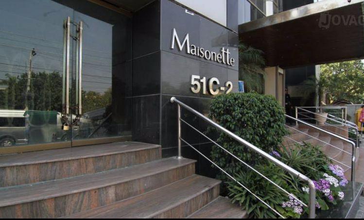 Maisonette Hotel & Apartments Лахор Экстерьер фото
