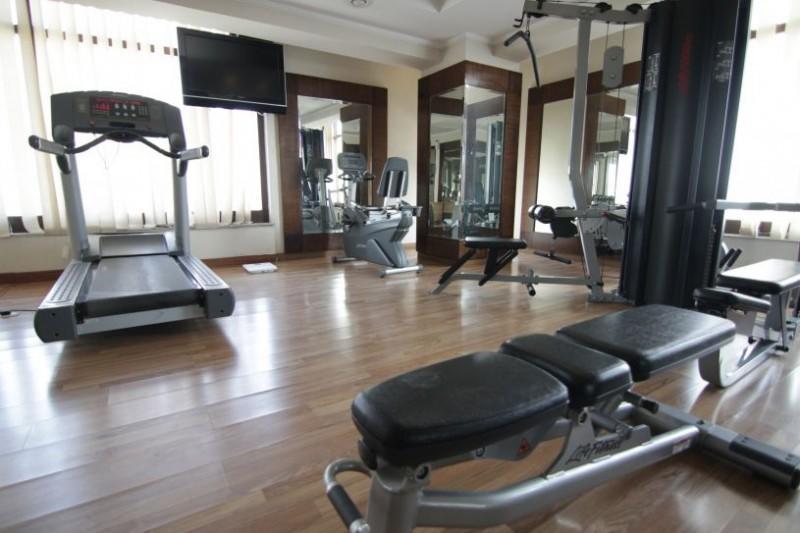 Maisonette Hotel & Apartments Лахор Экстерьер фото