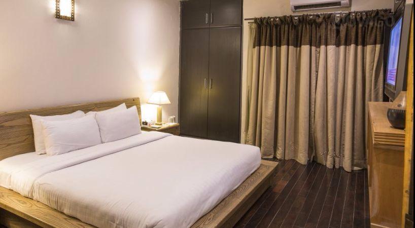 Maisonette Hotel & Apartments Лахор Экстерьер фото